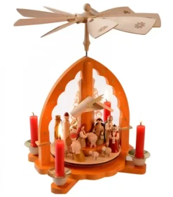 Pyramide De Noël Allemande Avec Une Arche Couleur Ocre